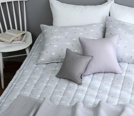 Tấm trải đa năng Hàn Quốc – Swan Summer Rug được nhiều người tin dùng