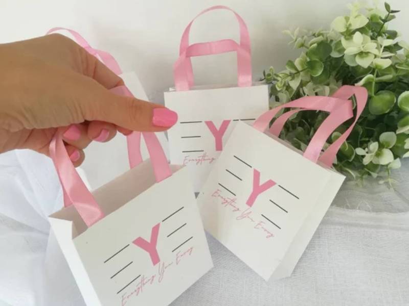 In túi giấy đựng trang sức số lượng lớn
